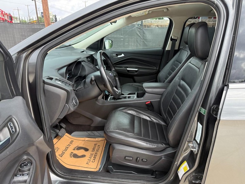 Ford Escape Vehicle Image 10