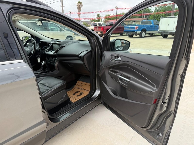 Ford Escape Vehicle Image 11