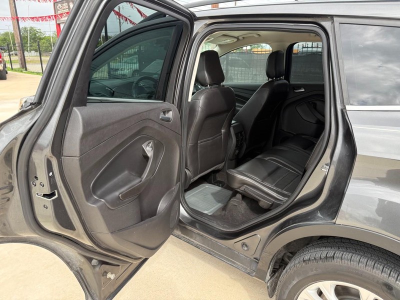 Ford Escape Vehicle Image 13