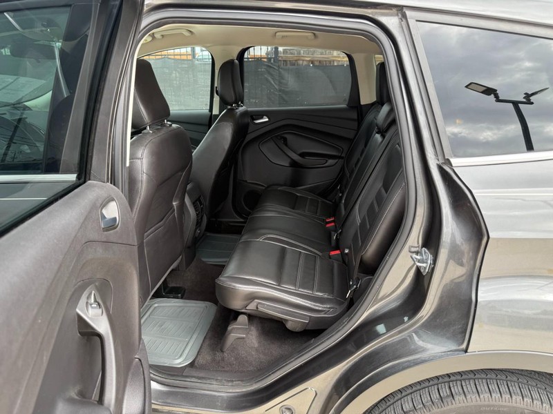 Ford Escape Vehicle Image 14
