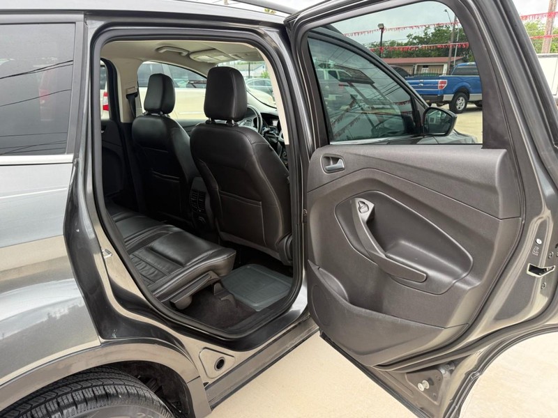 Ford Escape Vehicle Image 15