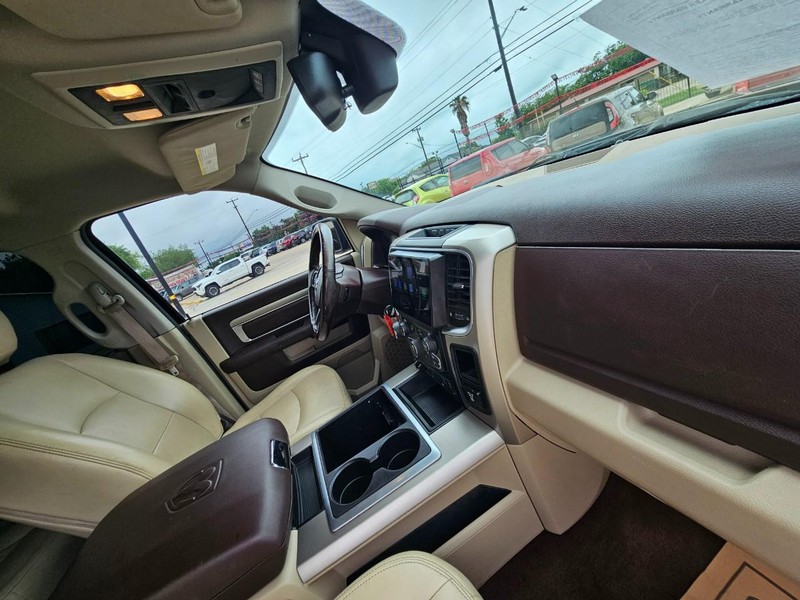 Ram 1500 Vehicle Image 23