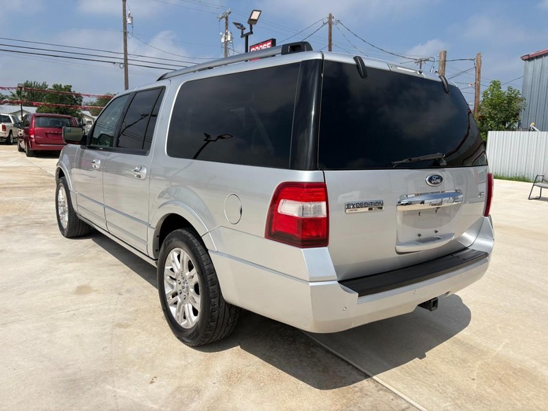 Ford Expedition EL Vehicle Image 03