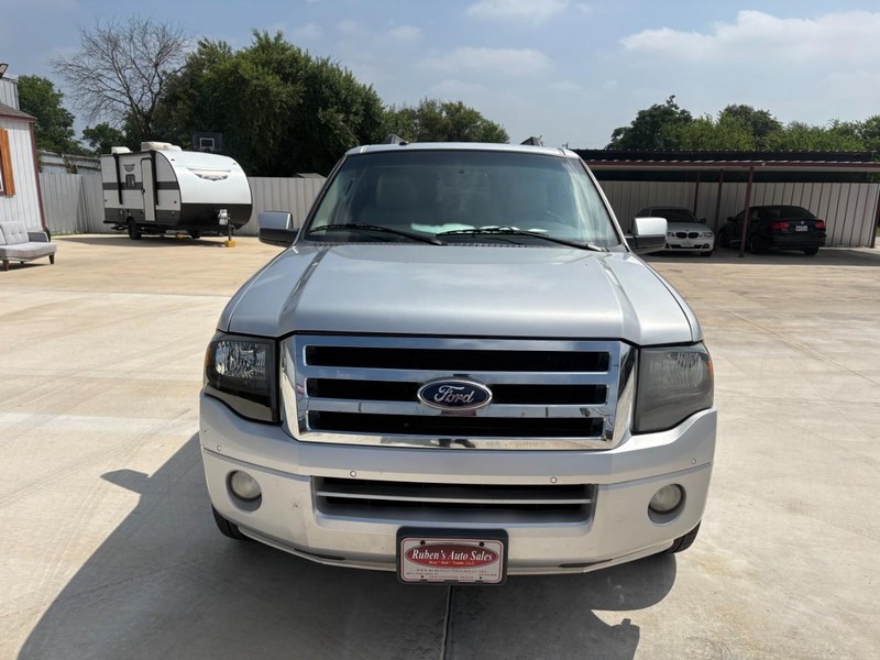 Ford Expedition EL Vehicle Image 08