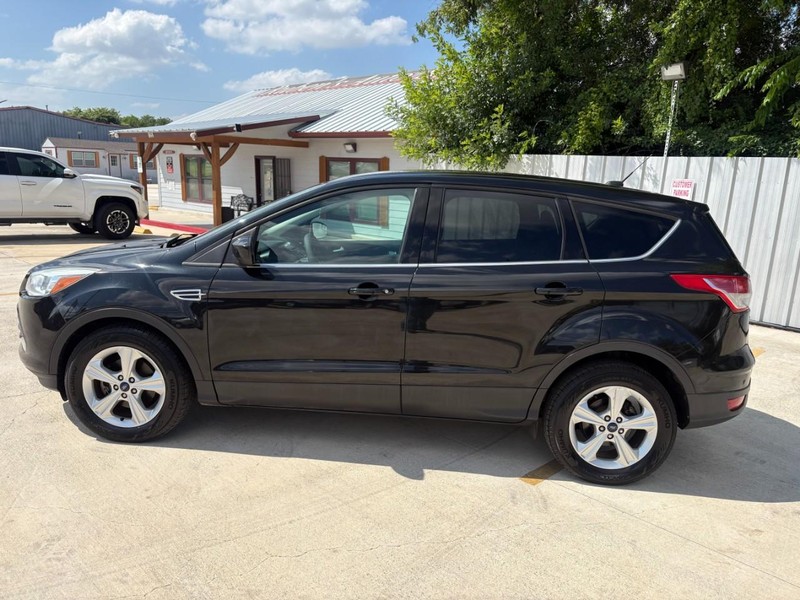 Ford Escape Vehicle Image 02