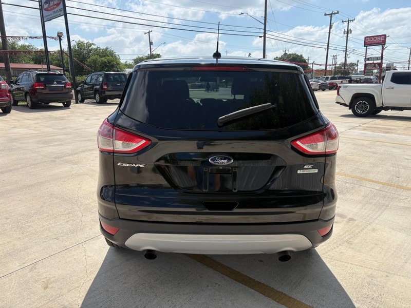 Ford Escape Vehicle Image 04