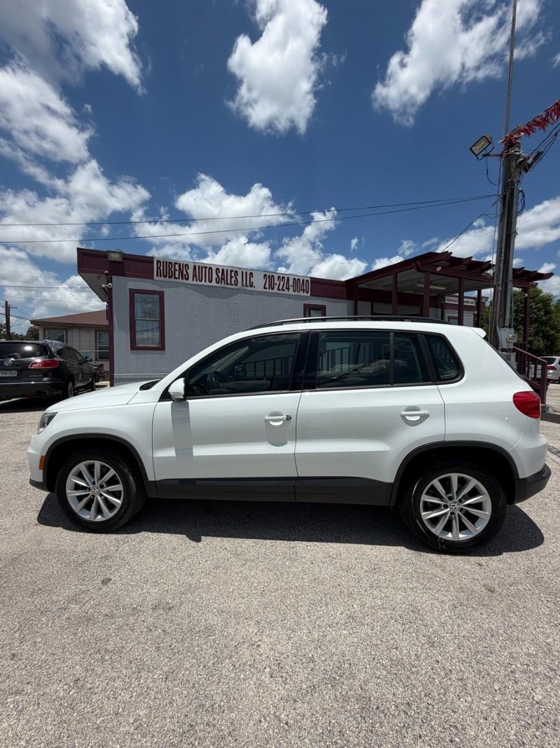 Volkswagen Tiguan Vehicle Image 19