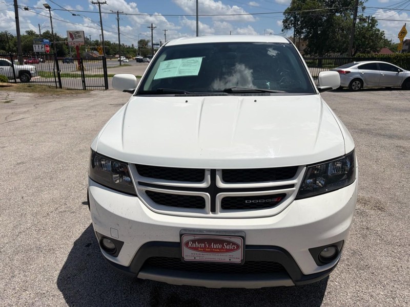 Dodge Journey Vehicle Image 16