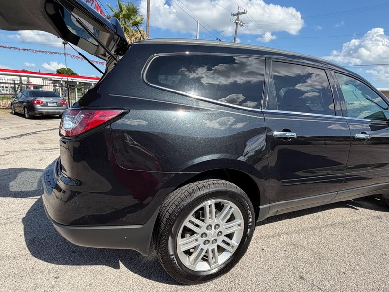 Chevrolet Traverse Vehicle Image 11