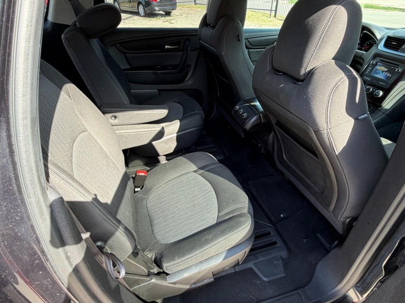 Chevrolet Traverse Vehicle Image 14