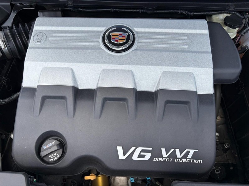 Cadillac SRX Vehicle Full-screen Gallery Image 17