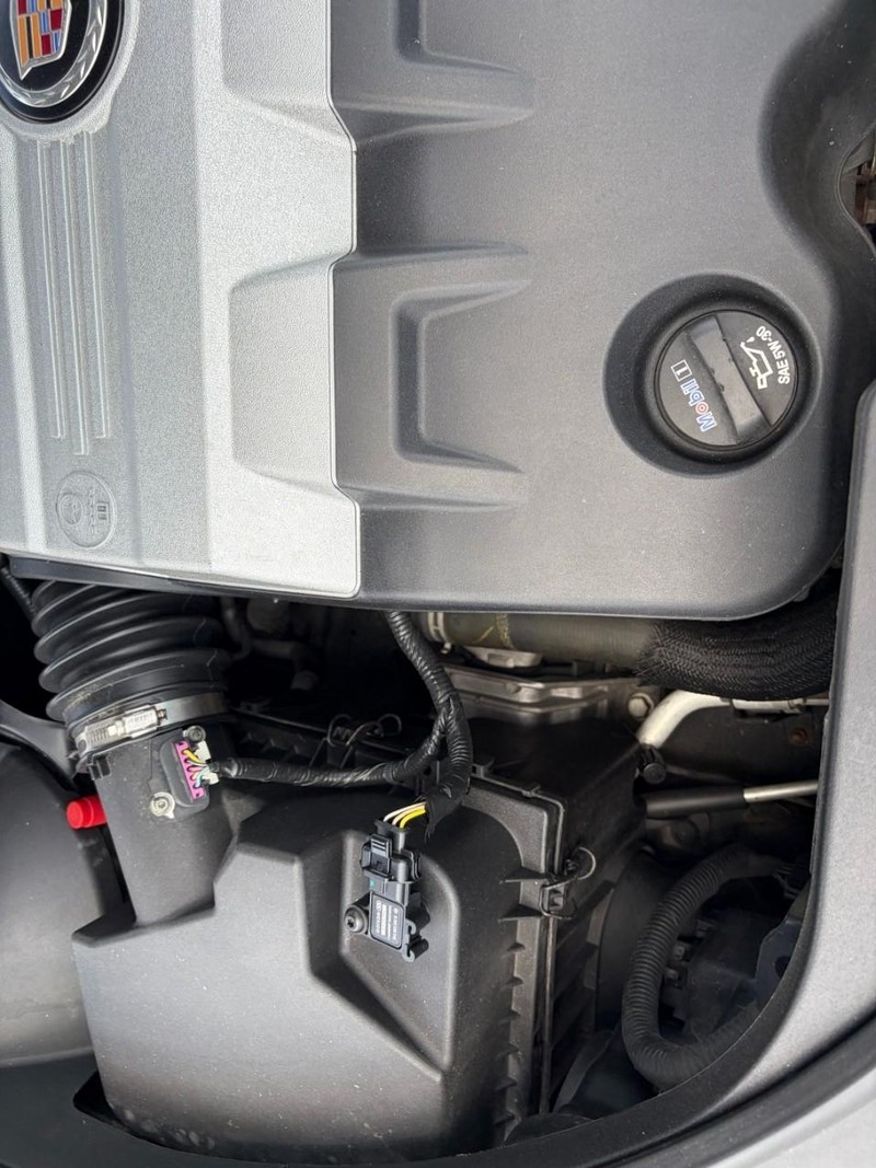 Cadillac SRX Vehicle Full-screen Gallery Image 19