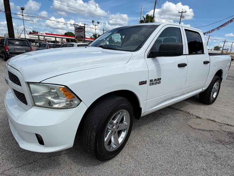 Ram 1500 Vehicle Full-screen Gallery Image 01
