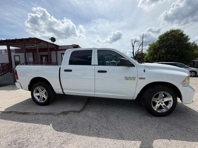 Ram 1500 Vehicle Full-screen Gallery Image 07