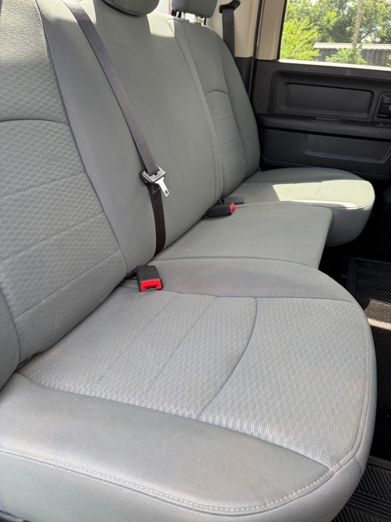 Ram 1500 Vehicle Full-screen Gallery Image 13