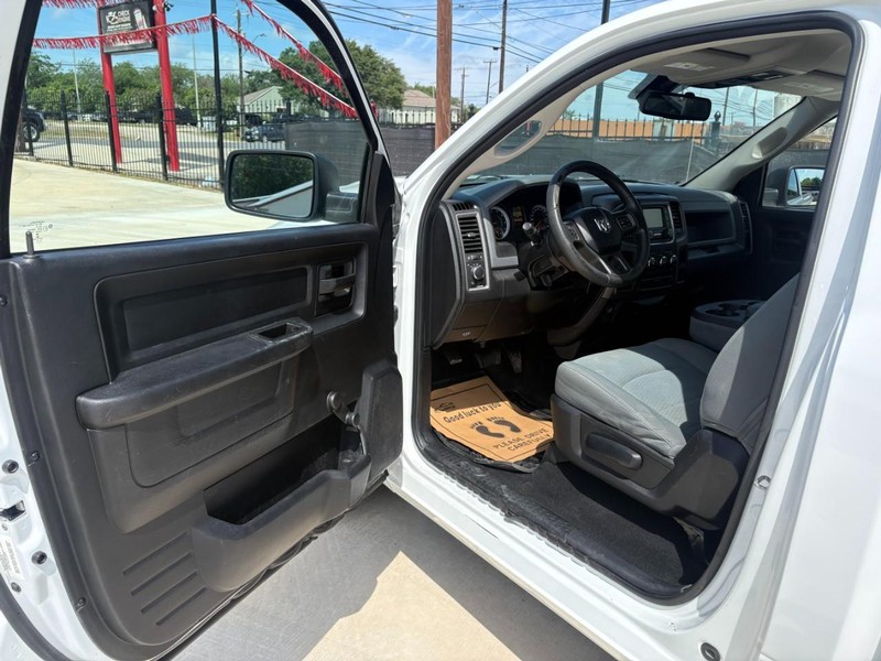 Ram 2500 Vehicle Image 10