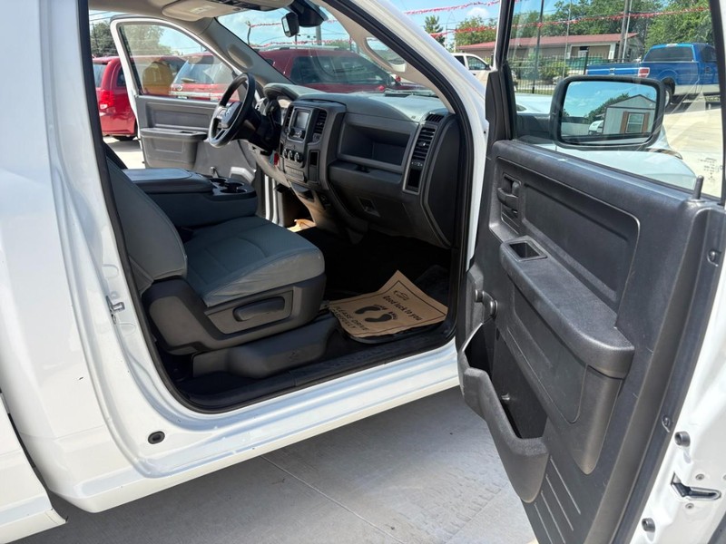 Ram 2500 Vehicle Image 12