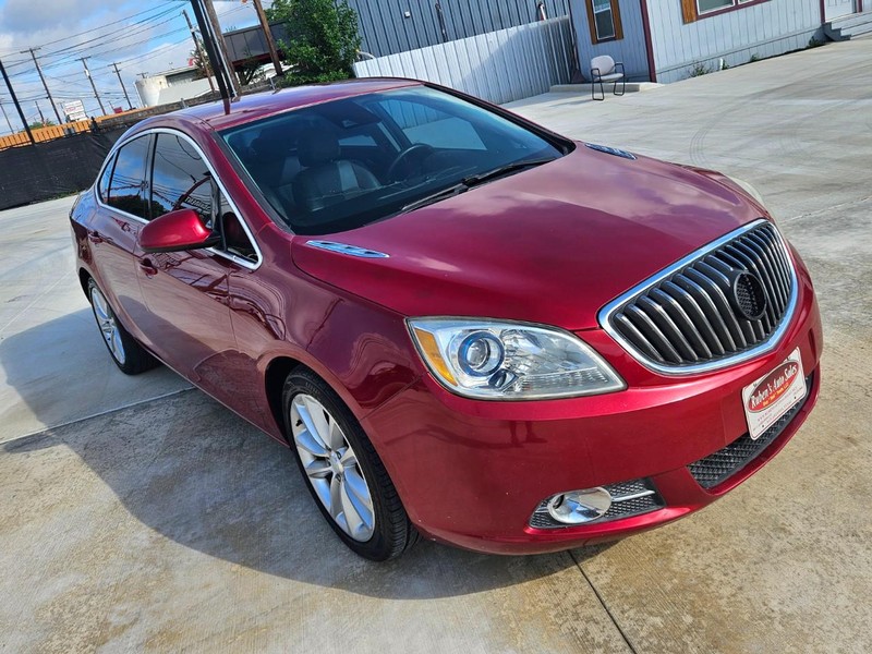 Buick Verano Vehicle Full-screen Gallery Image 07