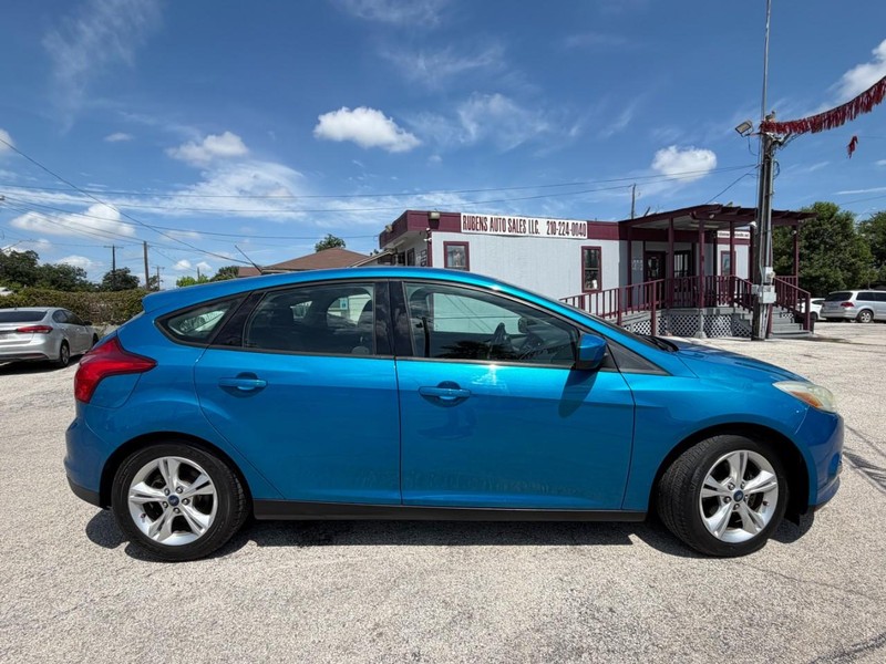 Ford Focus Vehicle Image 07