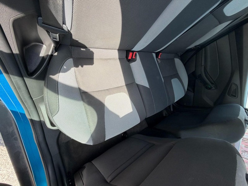 Ford Focus Vehicle Image 11