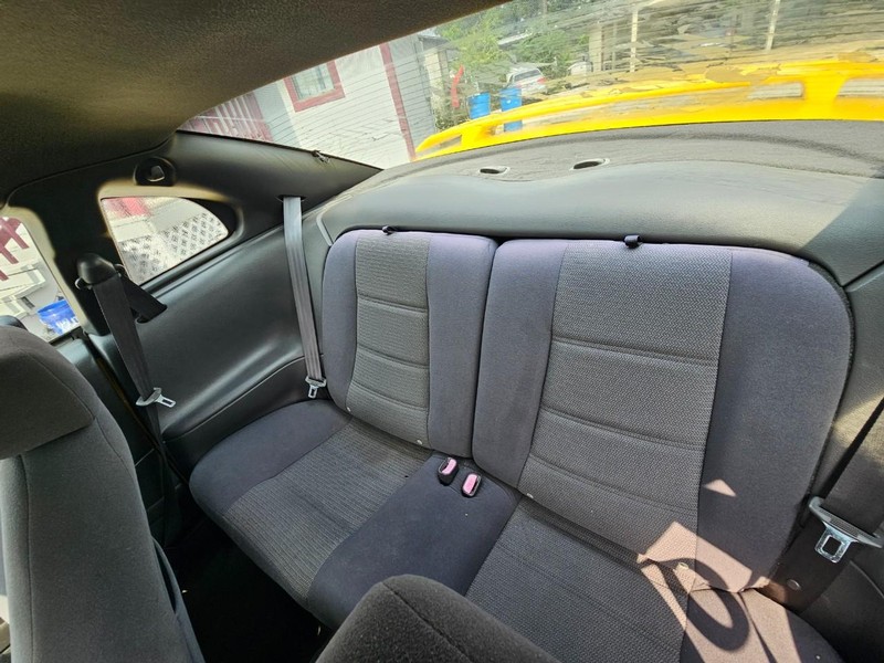 Ford Mustang Vehicle Image 11