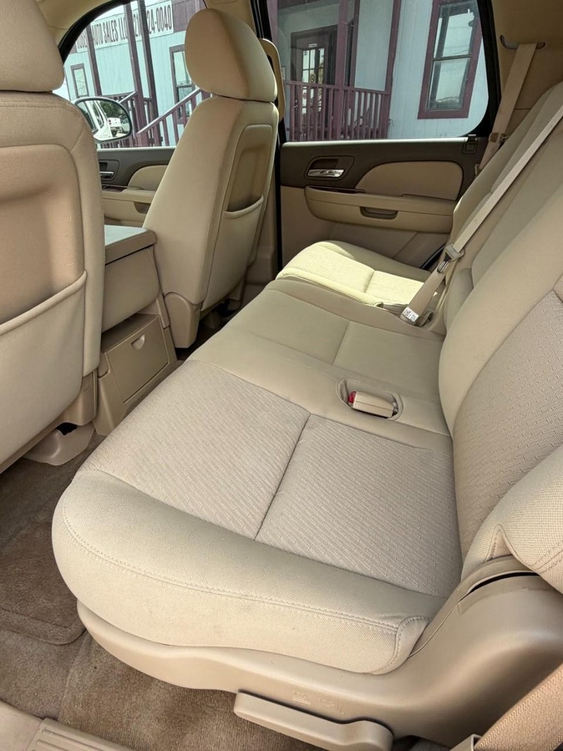 Chevrolet Tahoe Vehicle Full-screen Gallery Image 07