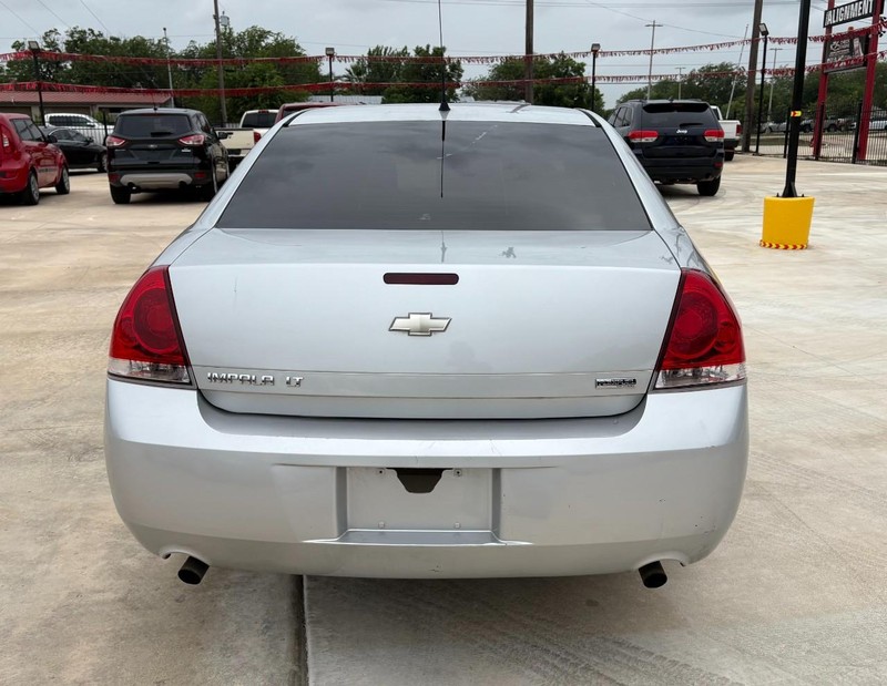 Chevrolet Impala Vehicle Image 04
