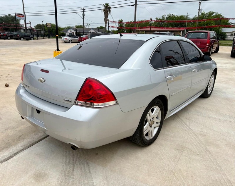 Chevrolet Impala Vehicle Image 05