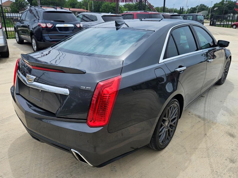 Cadillac CTS Sedan Vehicle Image 07