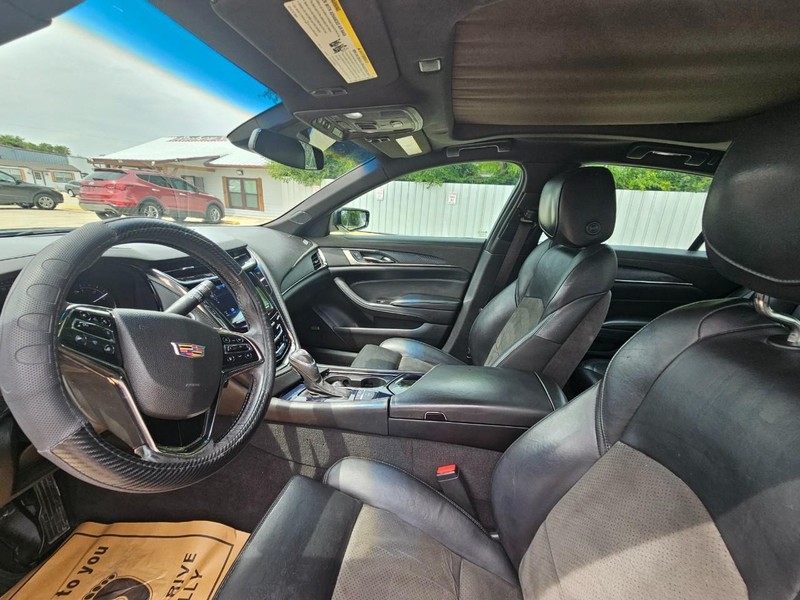 Cadillac CTS Sedan Vehicle Image 14
