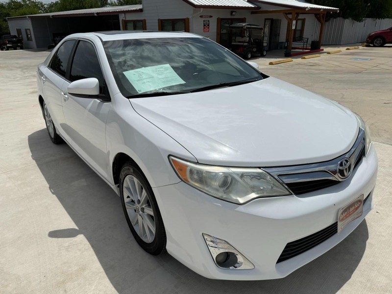 Toyota Camry Vehicle Image 07