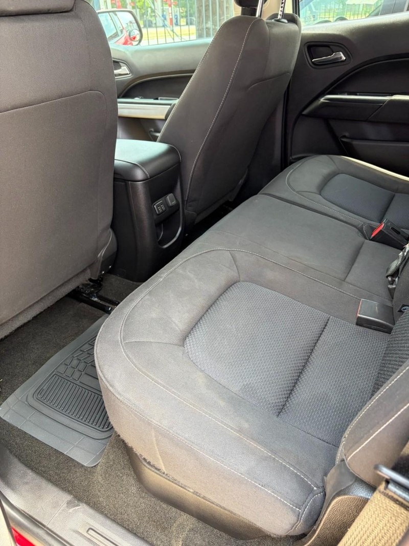 Chevrolet Colorado Vehicle Image 13