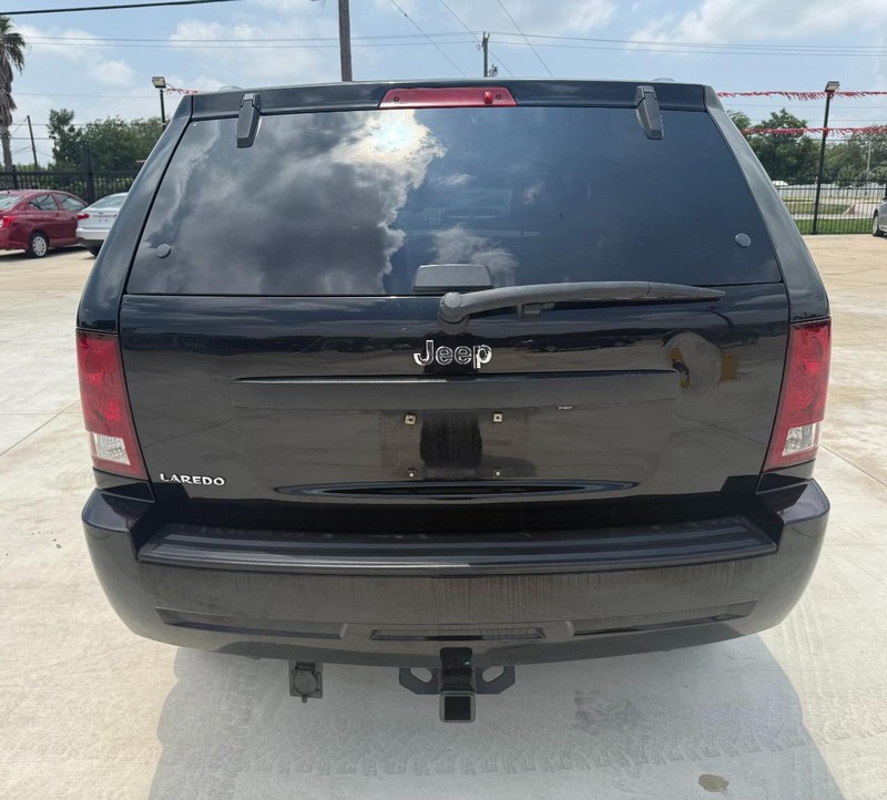 Jeep Grand Cherokee Vehicle Image 04