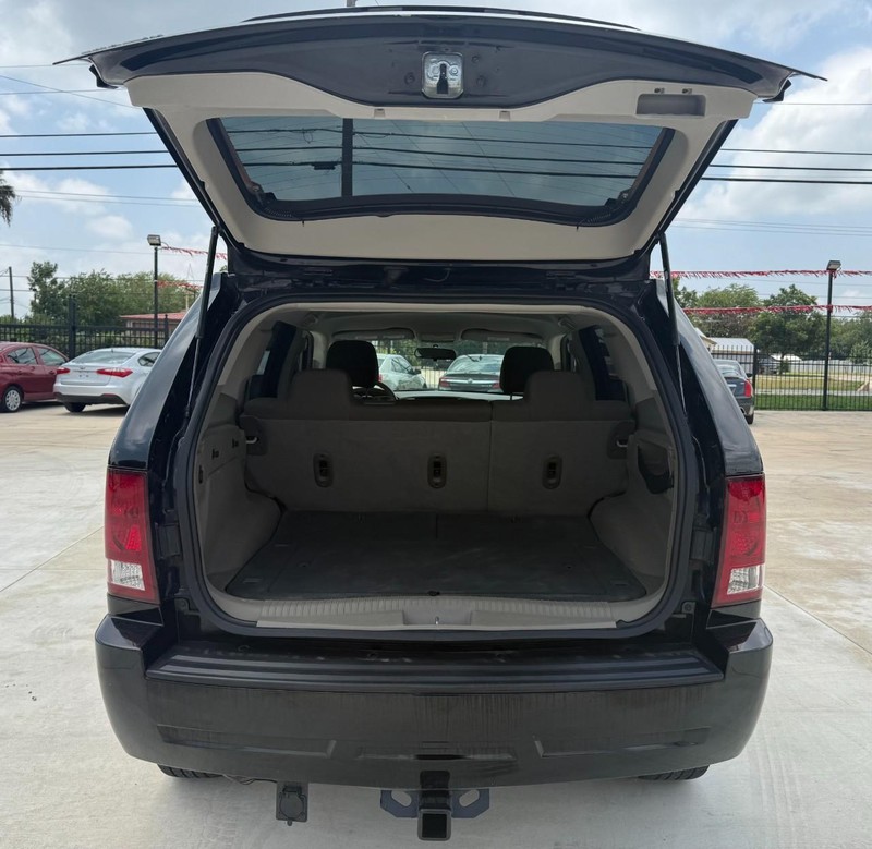 Jeep Grand Cherokee Vehicle Image 18