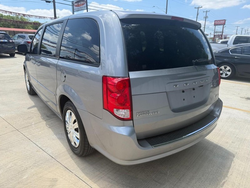 Dodge Grand Caravan Vehicle Image 03