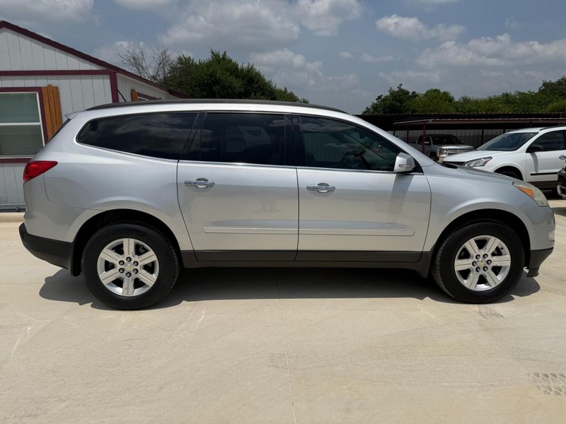 Chevrolet Traverse Vehicle Full-screen Gallery Image 06