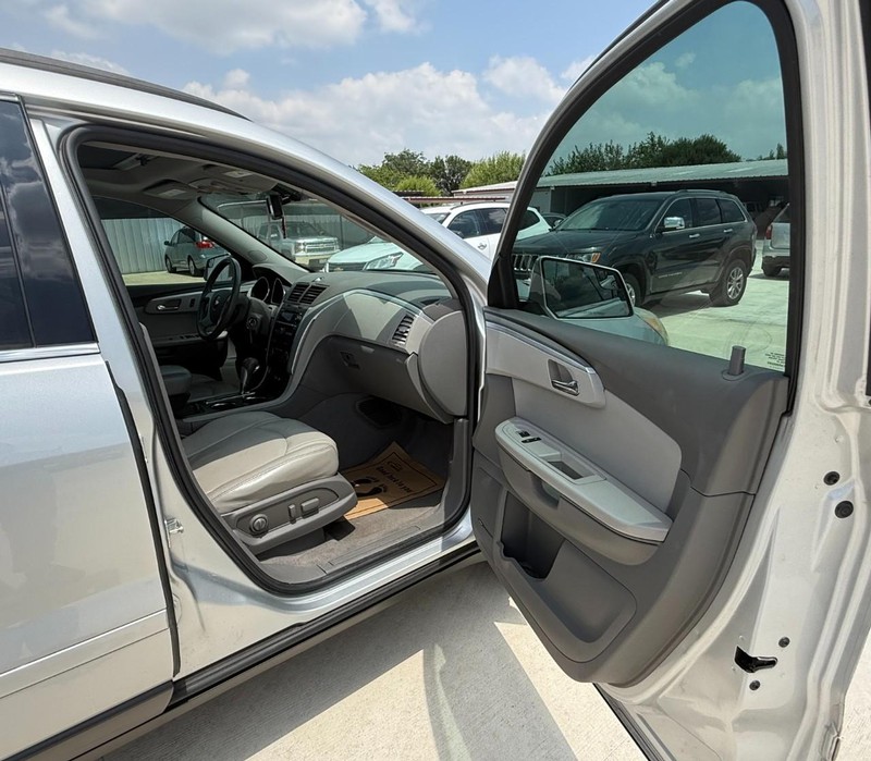 Chevrolet Traverse Vehicle Full-screen Gallery Image 13