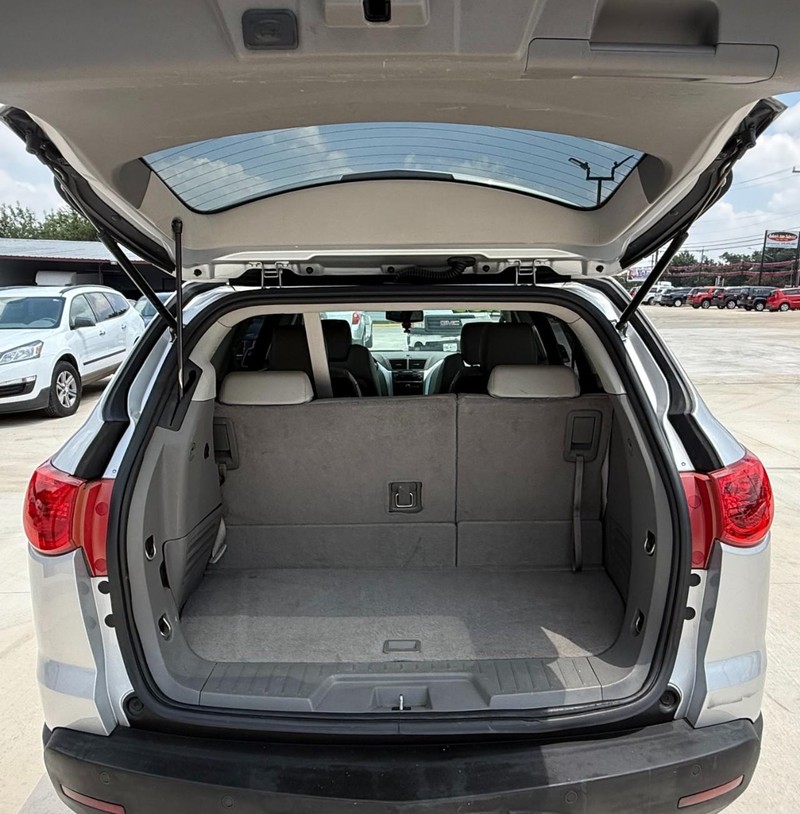 Chevrolet Traverse Vehicle Full-screen Gallery Image 19