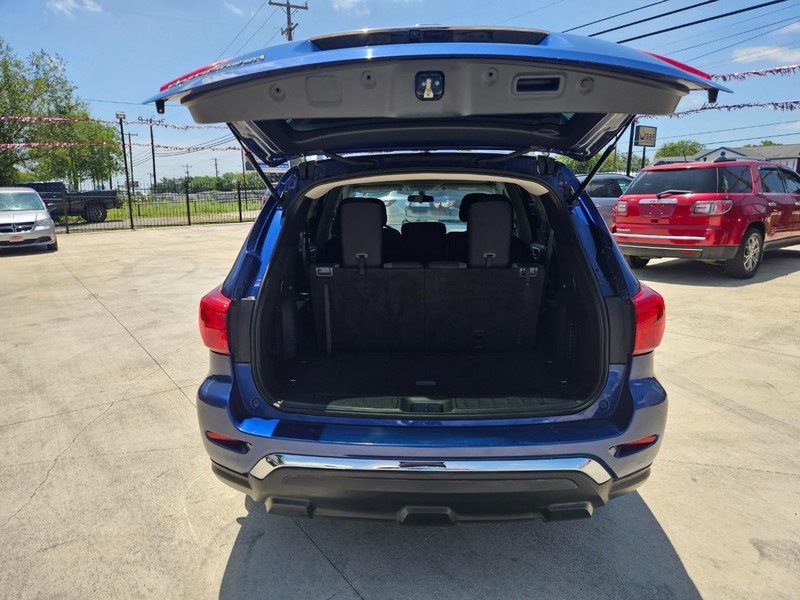 Nissan Pathfinder Vehicle Image 05