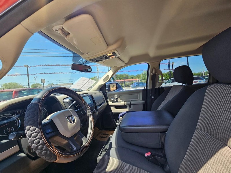 Dodge Ram 1500 Vehicle Image 10