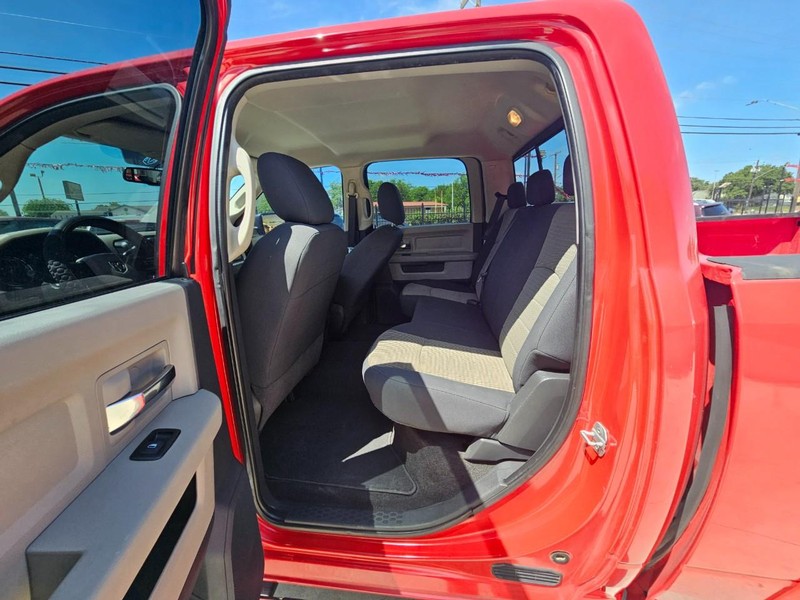 Dodge Ram 1500 Vehicle Image 11