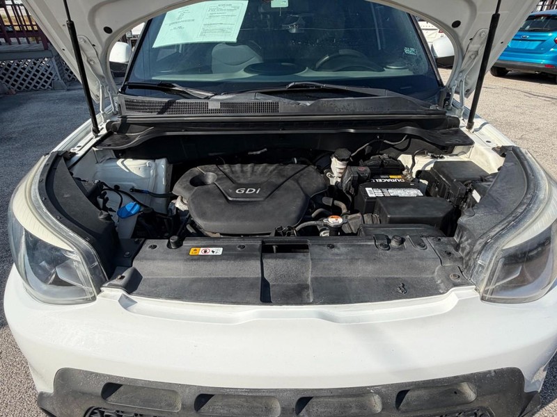 Kia Soul Vehicle Image 11