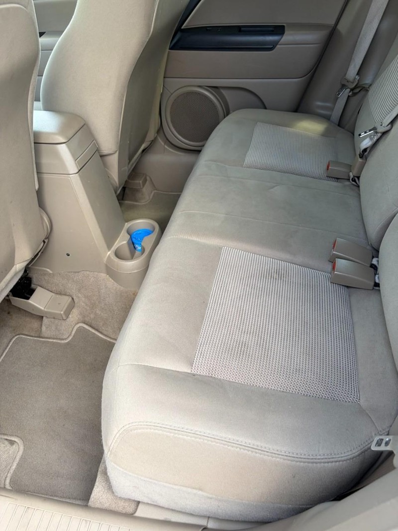 Jeep Patriot Vehicle Image 09