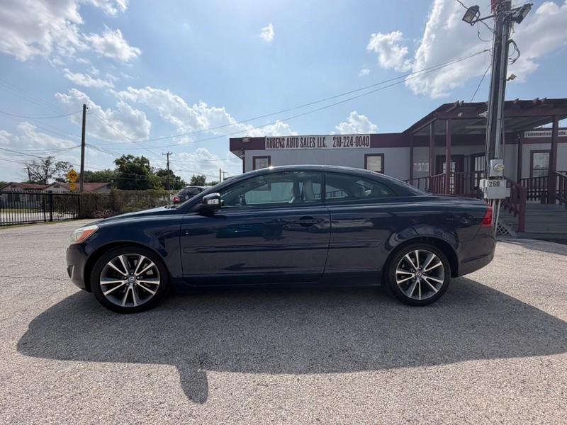 Volvo C70 Vehicle Image 02