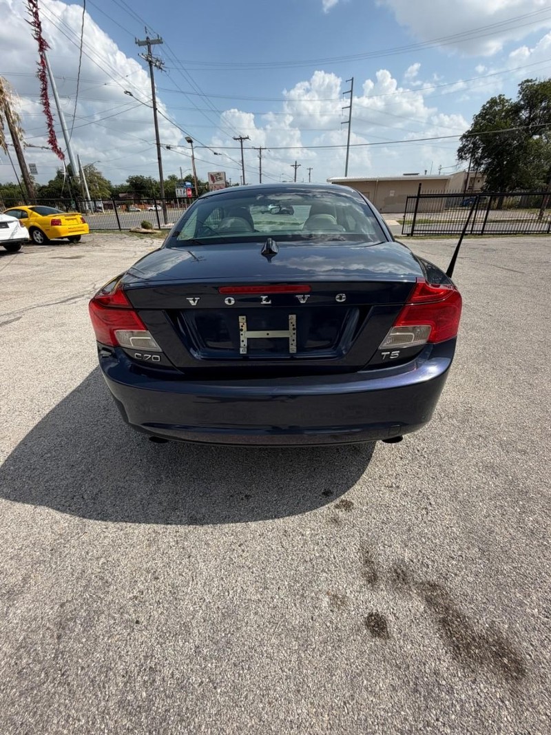 Volvo C70 Vehicle Image 03