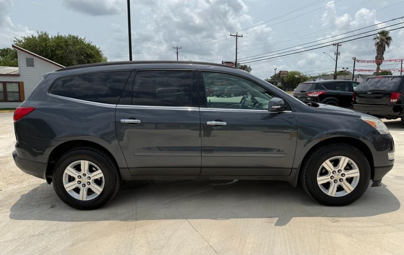 Chevrolet Traverse Vehicle Image 06