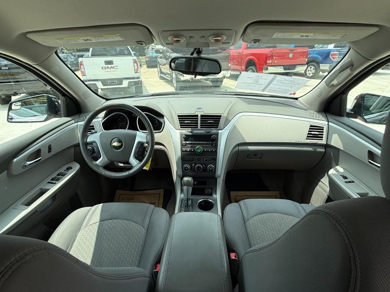 Chevrolet Traverse Vehicle Image 17