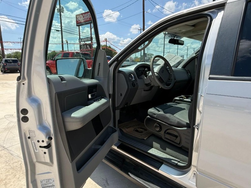 Ford F-150 Vehicle Image 09