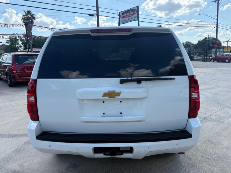 Chevrolet Tahoe Vehicle Image 04