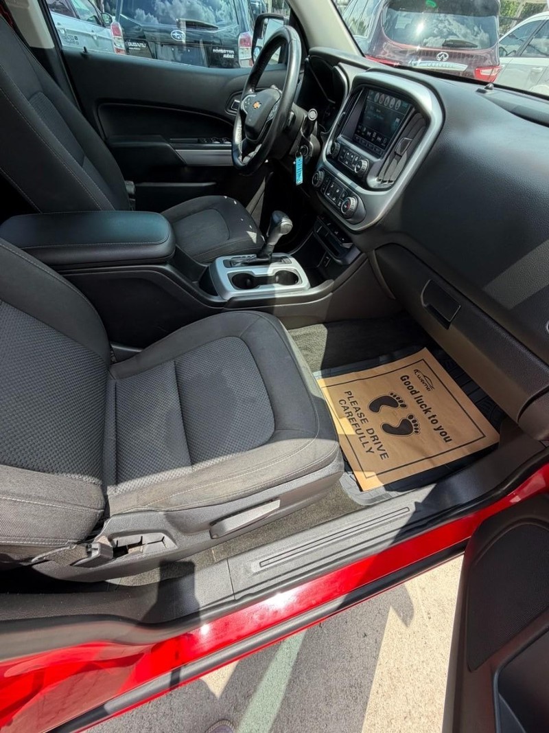 Chevrolet Colorado Vehicle Image 08